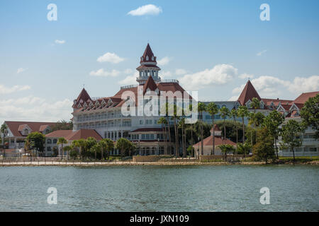 Disneys Grand Floridian Resort and Spa from Seven Seas Lagoon, Walt Disney World, Orlando, Florida. Stock Photo