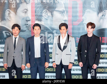 Park Hee-soon, Kim Myung-min, Jang Dong-gun and Lee Jong-suk, Aug 16, 2017 : (L-R) South Korean actors Park Hee-soon, Kim Myung-min, Jang Dong-gun and Lee Jong-suk pose after a press preview of their new movie, V.I.P. in Seoul, South Korea. Credit: Lee Jae-Won/AFLO/Alamy Live News Stock Photo