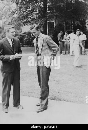 Student Life, Forrest Hood Adams, Warren Haedrich, Candid photograph, Students standing outside, 1937. Stock Photo