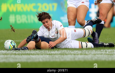 England's Sarah Hunter tackles USA's Kris Thomas during the 2017 Women's Rugby World Cup, Pool B match at UCD Billings Park, Dublin. Stock Photo