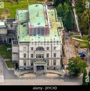 Villa Hügel with Alfried Krupp von Bohlen and Halbach Foundation, Landsitz of the industrialist Alfred Krupp from the 19th century with artful rooms a Stock Photo