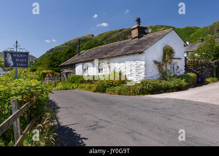 Whitewashed country cottage near Elterwater in the Langdale area of the English Lake District Stock Photo