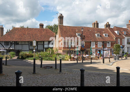 Battle Abbey, restaurants and cafes in medieval houses outside Battle Abbey, East Sussex, England, UK, GB Stock Photo