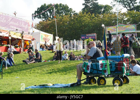 Brecon Beacons, Wales, UK. 17th Aug, 2017. General views on day 1 (Thursday) of the 2017 Green Man Festival in Glanusk Park, Brecon Beacons, Wales. Photo date: Thursday, August 17, 2017. Credit: Roger Garfield/Alamy Live News Stock Photo