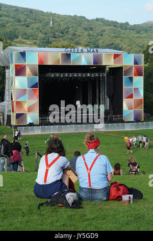 Brecon Beacons, Wales, UK. 17th Aug, 2017. General views on day 1 (Thursday) of the 2017 Green Man Festival in Glanusk Park, Brecon Beacons, Wales. Photo date: Thursday, August 17, 2017. Credit: Roger Garfield/Alamy Live News Stock Photo