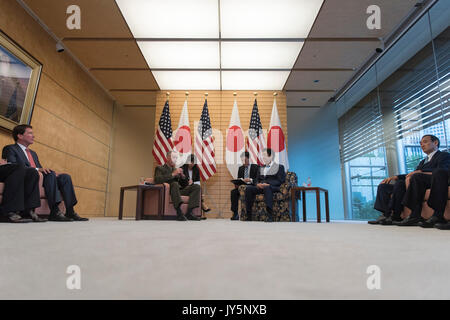 Tokyo, Japan. 18th Aug, 2017. U.S. Chairman of the Joint Chiefs Gen. Joseph Dunford, left, during a bilateral meeting with Japanese Prime Minister Shinzo Abe, at the Kantei Official Residence August 18, 2017 in Tokyo, Japan. Dunford is in Japan to meet with Japanese leaders and to discuss defusing the situation in North Korea. Credit: Planetpix/Alamy Live News Stock Photo