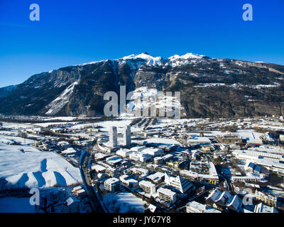 Luftaufnahme der Stadt Chur im Winter *** Local Caption *** Chur, Tourism, Graubünden, Snow, Skiresort, Panorama, City, Downtown, Switzerland, Aerial  Stock Photo