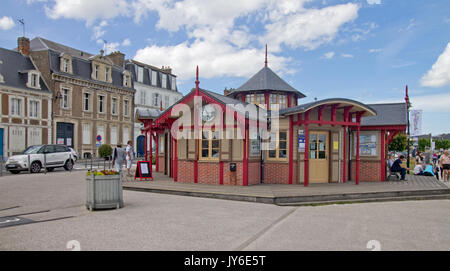 Chemin de Fer de la Baie de Somme station St Valery Stock Photo