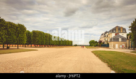 SAINT GERMAIN EN LAY, FRANCE - July 12, 2017 : Atmosphere in the gardens of the castle of Saint Germain en Lay, France Stock Photo