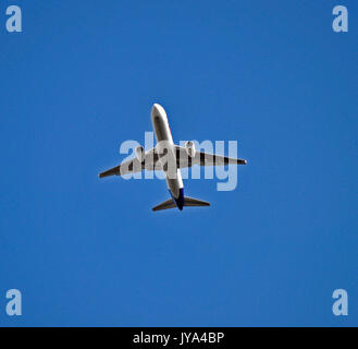 FedEx Express plane over Union City, California Stock Photo