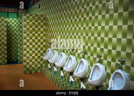 Mens toilets hi-res stock photography and images - Alamy