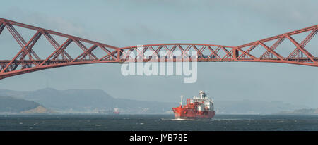 E Ships Shamal sailing up the Firth of Forth towards Grangemouth refinery, Queensferry, Scotland, UK Stock Photo