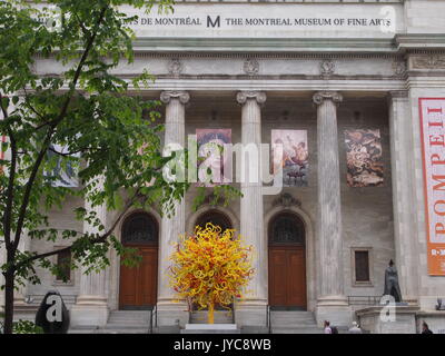 Dale Chihuly's glass tree at the Montreal Museum of Fine Arts, Sherbrooke Street, Montreal, Quebec, Canada. Stock Photo