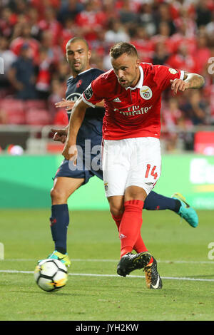 Lisbon, Portugal. 19th Aug, 2017. Benfica's forward Haris Seferovic from Switzerland during the Premier League 2017/18 match between SL Benfica v CF Belenenses, at Luz Stadium in Lisbon on August 19, 2017. Credit: Bruno Barros/Alamy Live News Stock Photo