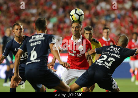 Lisbon, Portugal. 19th Aug, 2017. Benfica's forward Jonas from Brazil (C) during the Premier League 2017/18 match between SL Benfica v CF Belenenses, at Luz Stadium in Lisbon on August 19, 2017. Credit: Bruno Barros/Alamy Live News Stock Photo