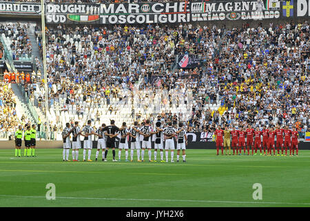 Turin, Italy. 19th August, 2017. Minute of silence before the match Serie A TIM between  Juventus FC and Cagliari Calcio at Allianz Stadium Torino. The final result of the match is 3-0. Credit: Fabio Petrosino/Alamy Live News Stock Photo