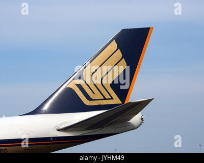 9V SFG Singapore Airlines Cargo Boeing 747 412F   cn 26558, taxiing 22july2013 pic 007 Stock Photo