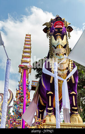 Spectacular colours in a ceremonial procession for a Royal Cremation, Ubud, Bali, Indonesia Stock Photo