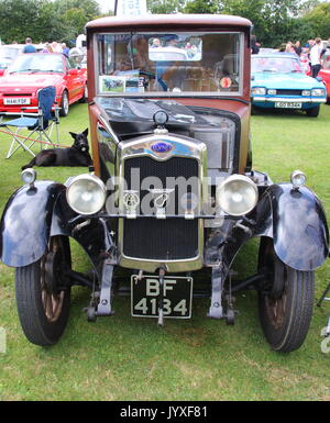 Tewin, UK. 20th Aug, 2017. Tewin Classic Car Show 2017, Tewin, Hertfordshire, UK on 20th August 2017 Credit: KEITH MAYHEW/Alamy Live News Stock Photo