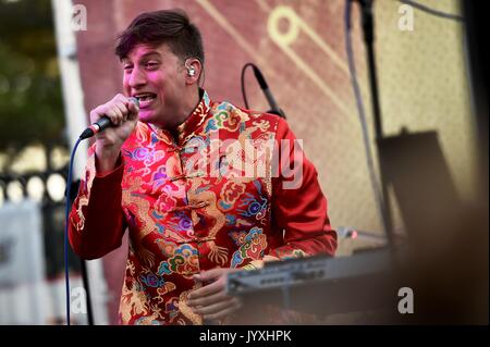 Wantagh, NY, USA. 19th Aug, 2017. Shaed on stage for 2017 Hot 100 Music Festival - SAT, Northwell Health at Jones Beach Theater, Wantagh, NY August 19, 2017. Credit: Steven Ferdman/Everett Collection/Alamy Live News Stock Photo