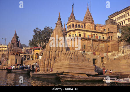 Morning on the Ganges River, Varanasi (Benares, Banaras, Kashi), India Stock Photo