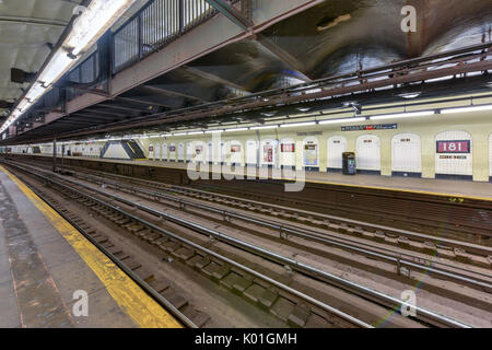 181 street subway station in hi-res stock photography and images
