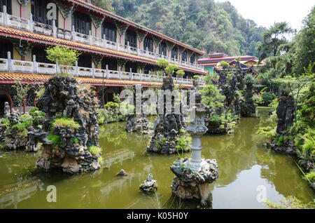 Sam Poh Tong, Ipoh - Sam Poh Tong is a famous cave temple located in Gunung Rapat, about 5km south of Ipoh. Stock Photo