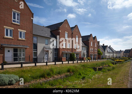 Part of the mixed housing styles to be found within the contemporary eco-design development at Upton in Northampton, England. Stock Photo