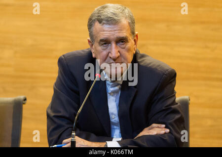 Rio De Janeiro, Brazil. 21st Aug, 2017. Coach Carlos Alberto Parreira is present at the 1st National Meeting of Football Coaches FBTF at CBF headquarters in Rio de Janeiro, RJ, on Monday (21). Credit: Rodrigo Chadí/FotoArena/Alamy Live News Stock Photo