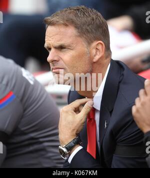 FRANK DE BOER CRYSTAL PALACE FC MANAGER CRYSTAL PALACE FC MANAGER ANFIELD LIVERPOOL ENGLAND 19 August 2017 Stock Photo