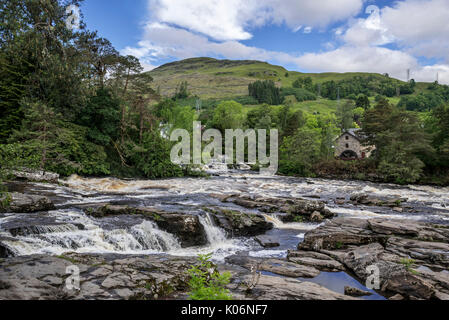 Falls of Dochart in the village Killin and the Old Mill / St Fillan's Mill, Loch Lomond & The Trossachs National Park, Stirling, Scotland, UK Stock Photo