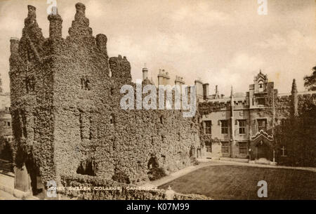 The ivy-clad walls of Sidney Sussex College, Cambridge Stock Photo