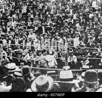 The John L. Sullivan-Jake Kilrain boxing match at Richburg, Miss Stock ...