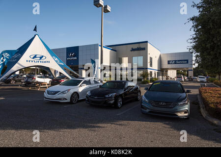 Hyundai Car Dealership in Leesburg, Florida USA Stock Photo - Alamy