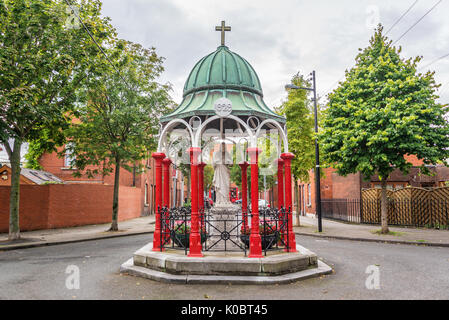 Statue of Jesus in the Liberties area in Dublin, Ireland Stock Photo