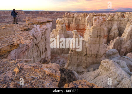 USA, Arizona, Hopi  Reservation, Ha Ho No Geh Canyon, Photographer at Canyon Rim