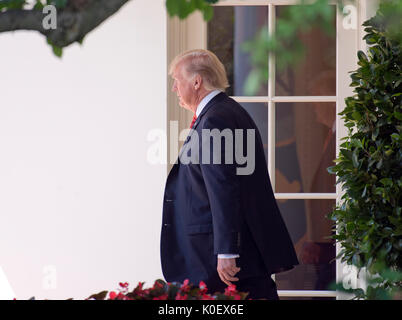 United States President Donald J. Trump departs the White House in Washington, DC for a two day trip that will take him to Phoenix, Arizona for a 'Make America Great Again' rally and to Reno, Nevada on Wednesday to address the National Convention of the American Legion on Tuesday, August 22, 2017. Credit: Ron Sachs / CNP · NO WIRE SERVICE · Photo: Ron Sachs/Consolidated News Photos/Ron Sachs - CNP Stock Photo