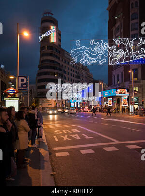 Iluminación de Navidad en la Gran Vía. Madrid capital. España Stock Photo
