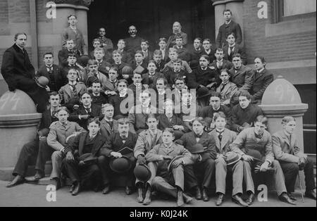 Group portrait of the Johns Hopkins University undergraduate class of 1919. 1919. Stock Photo
