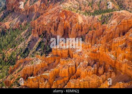 Along the Bryce Canyon National Park in Utah there are multiple lookouts and overlooks to see down into the canyon. Stock Photo