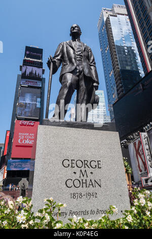 George Cohan Statue in Times Square, NYC Stock Photo