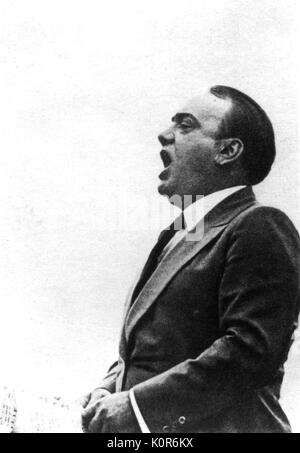 CARUSO Enrico singing in open air in 1918 Caruso 1873 1921