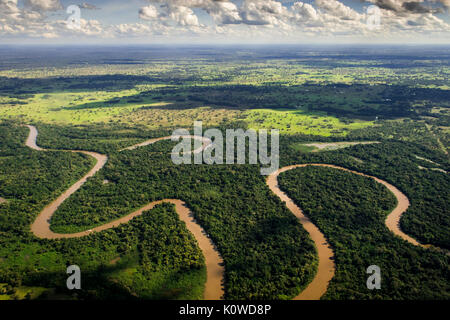 Rio Aquidauana flows through jungle, Pantanal, Mato Grosso do Sul, Brazil Stock Photo