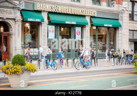 A Barnes & Noble bookstore off of Union Square in New York is seen on Tuesday, August 22, 2017. (© Richard B. Levine) Stock Photo