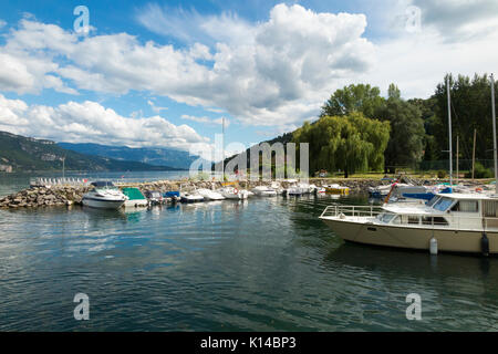 Boats / boat / dinghy / dinghies at Port Conjux ( Port de Conjux ) – on Lake du Bourget (Lac Du Bourget) in Savoy, France. (89)