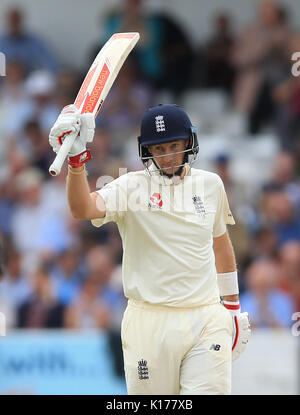 England's Joe Root reaches his half century during the second Investec Test match at Headingley, Leeds. Stock Photo