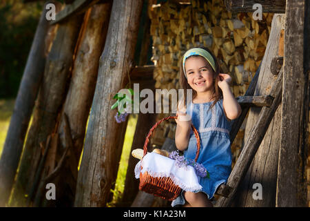 child smiling with no teeth Stock Photo