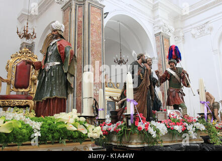 Sicily, Trapani, mysteries in the Church of Chiesa del Purgatorio, the wooden figures from the 16th and 17th century show stations of the Passion of J Stock Photo