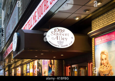 One Shubert Alley, the Broadway Theatre Shop in New York City Stock Photo