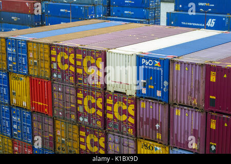 Containers stacked up at Hull docks Stock Photo - Alamy